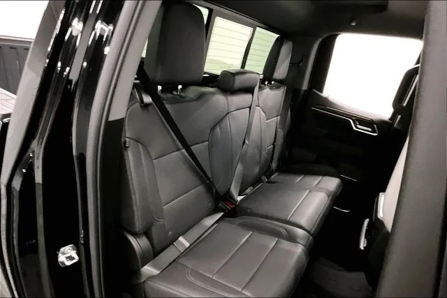 Used 2025 Black Chevrolet RST image 25