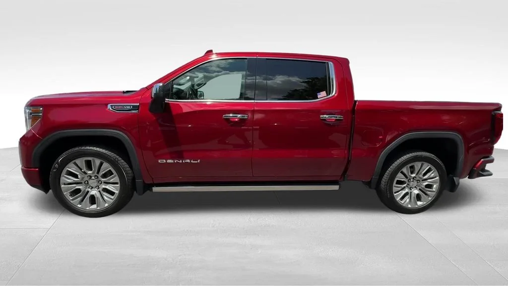 Used 2021 Red GMC Denali image 3