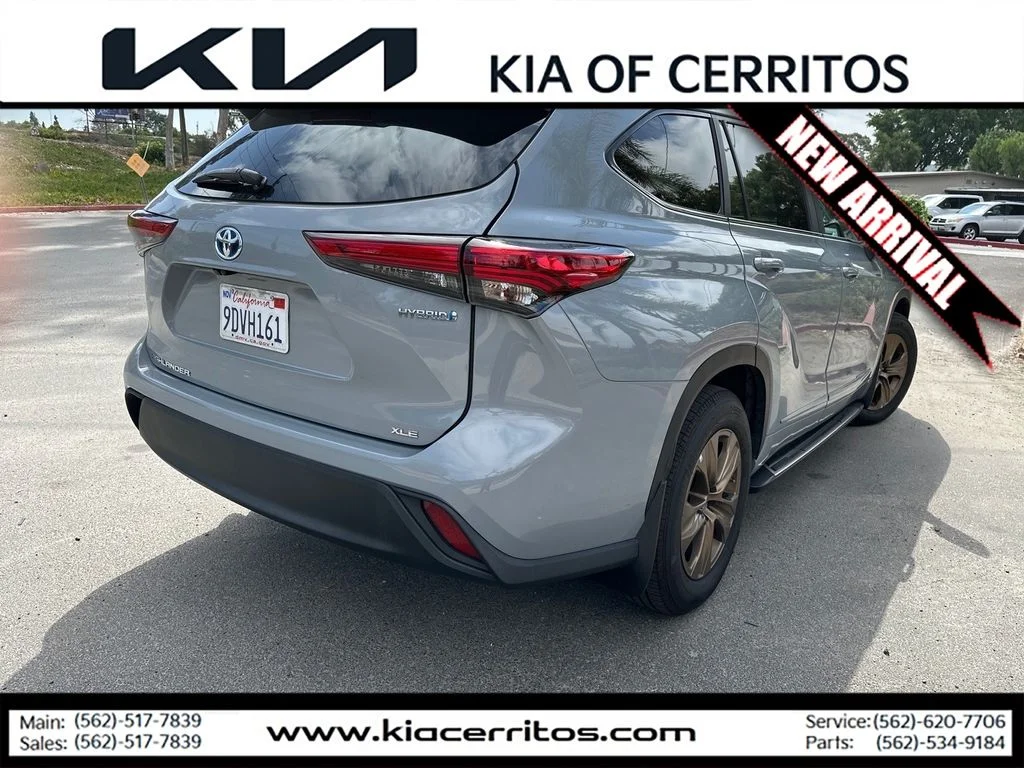 Used 2023 Gray Toyota Bronze Edition image 5