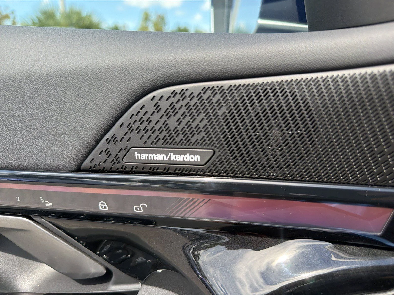 New 2027 Phytonic Blue Metallic BMW 530i image 27