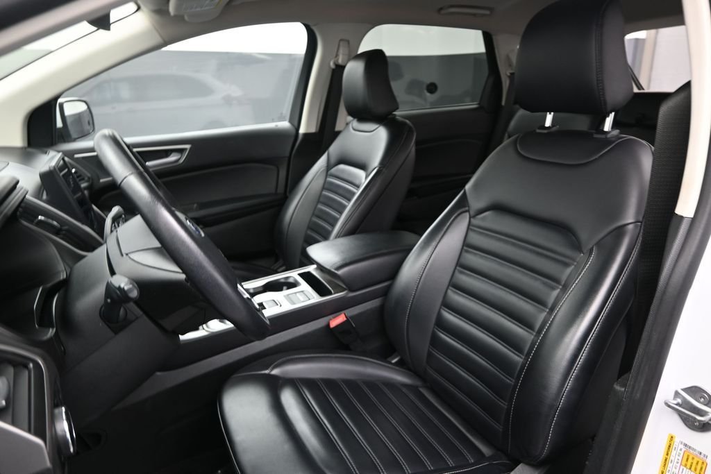 Used 2024 White Ford SEL image 16