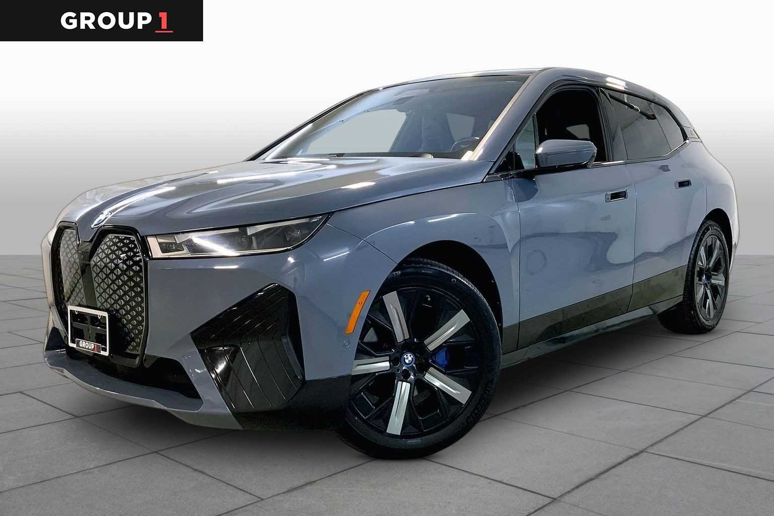 2024 BMW iX xDrive50's photo