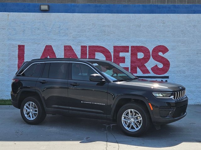 2026 Jeep Grand Cherokee Laredo