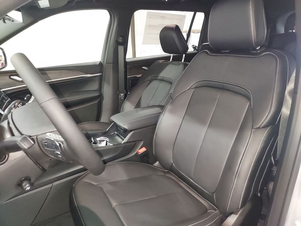New 2026 Silver Jeep Limited Reserve image 17
