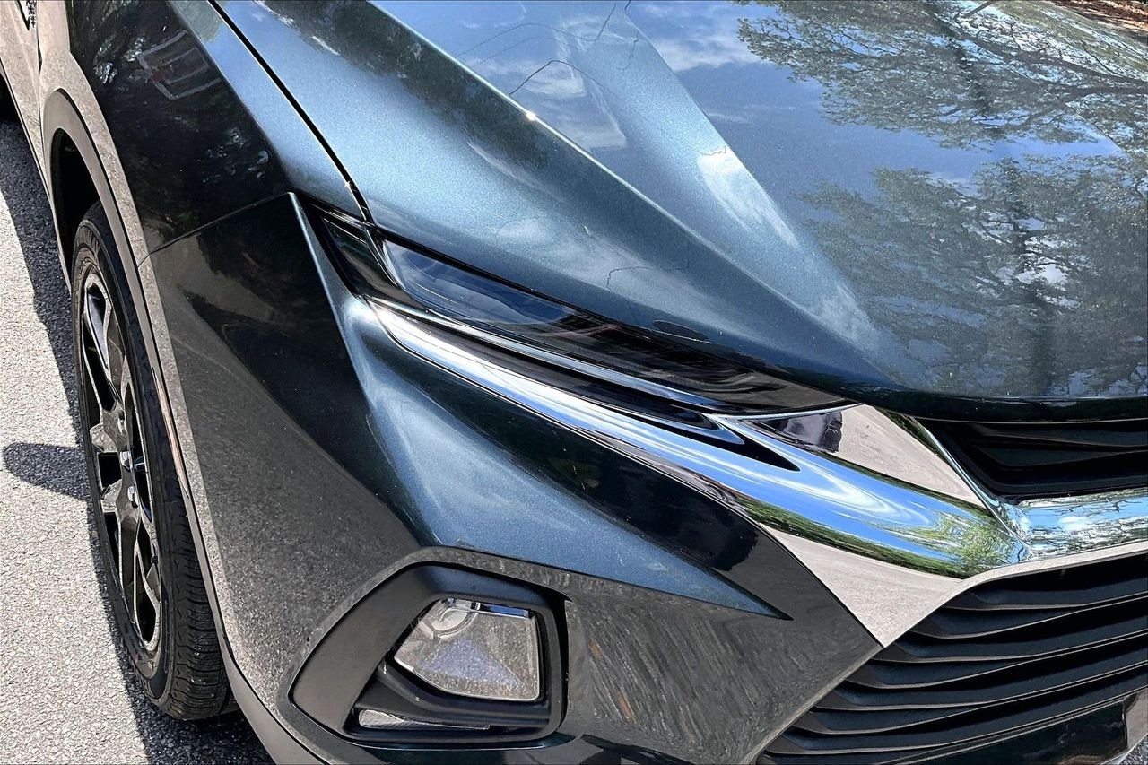 Used 2020 Gray Chevrolet LT image 32
