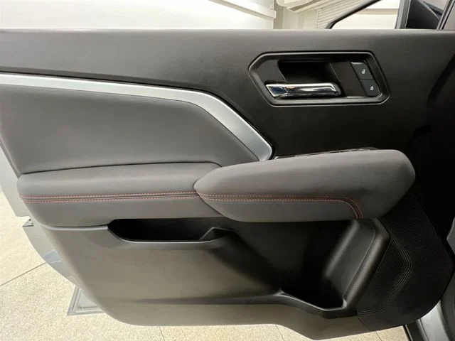 Certified Used 2024 Gray Chevrolet Z71 image 20