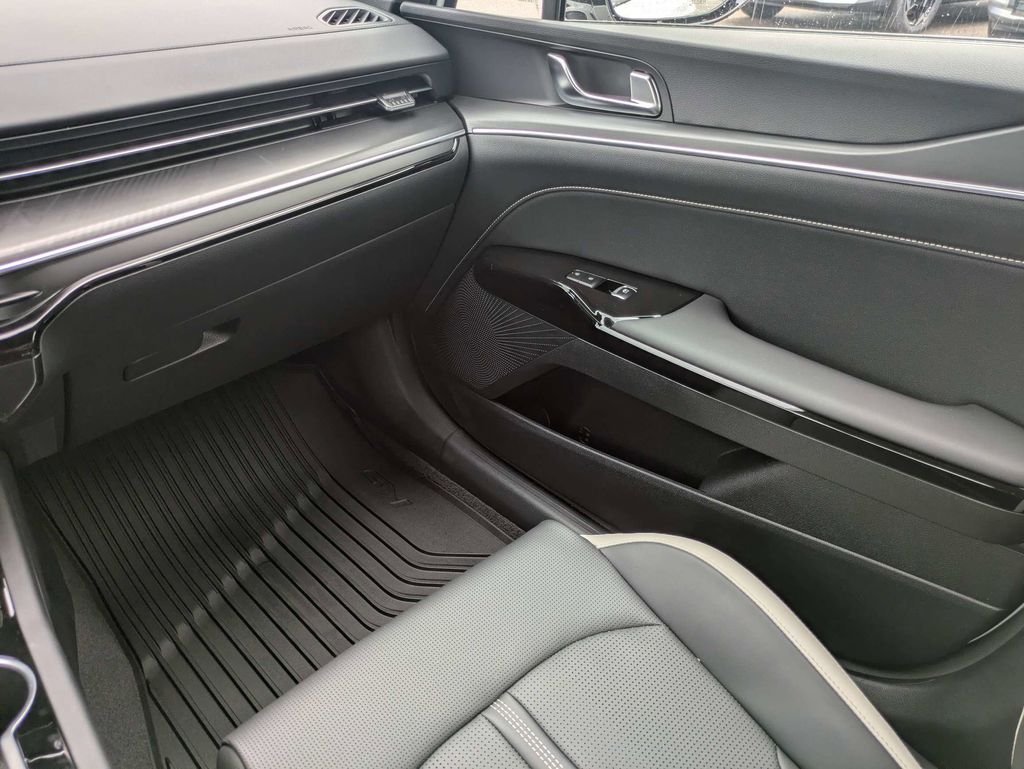 New 2026 Snow White Pearl Kia GT-Line FWD image 18