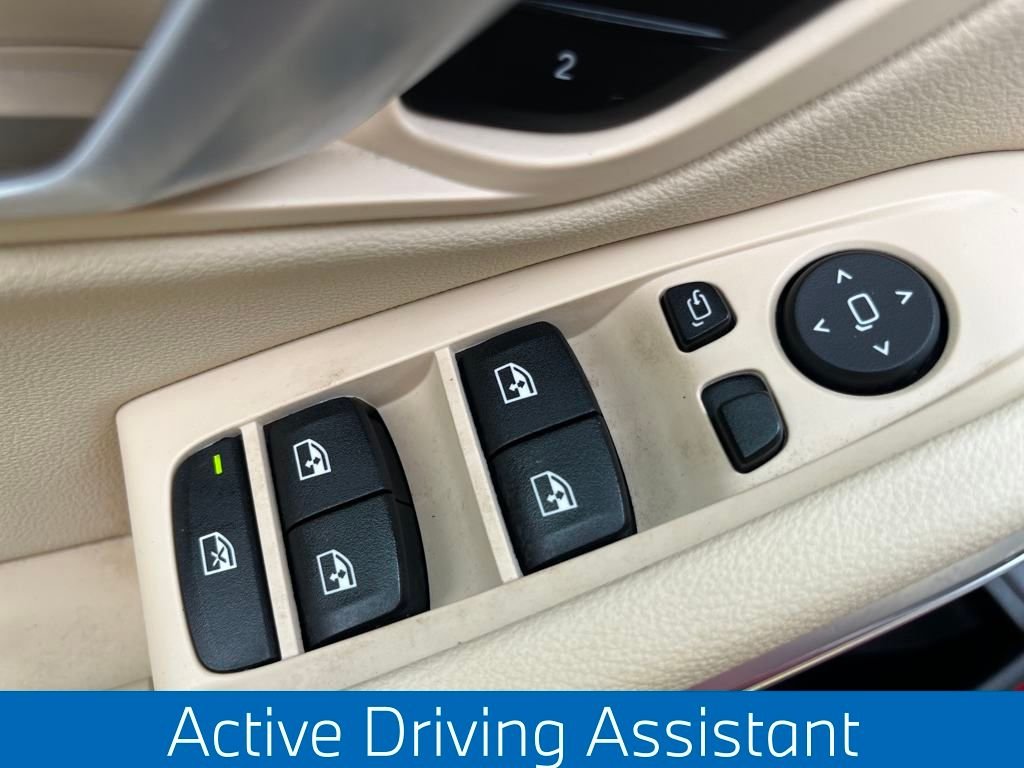 2024 BMW 3 Series 330i - Photo 15