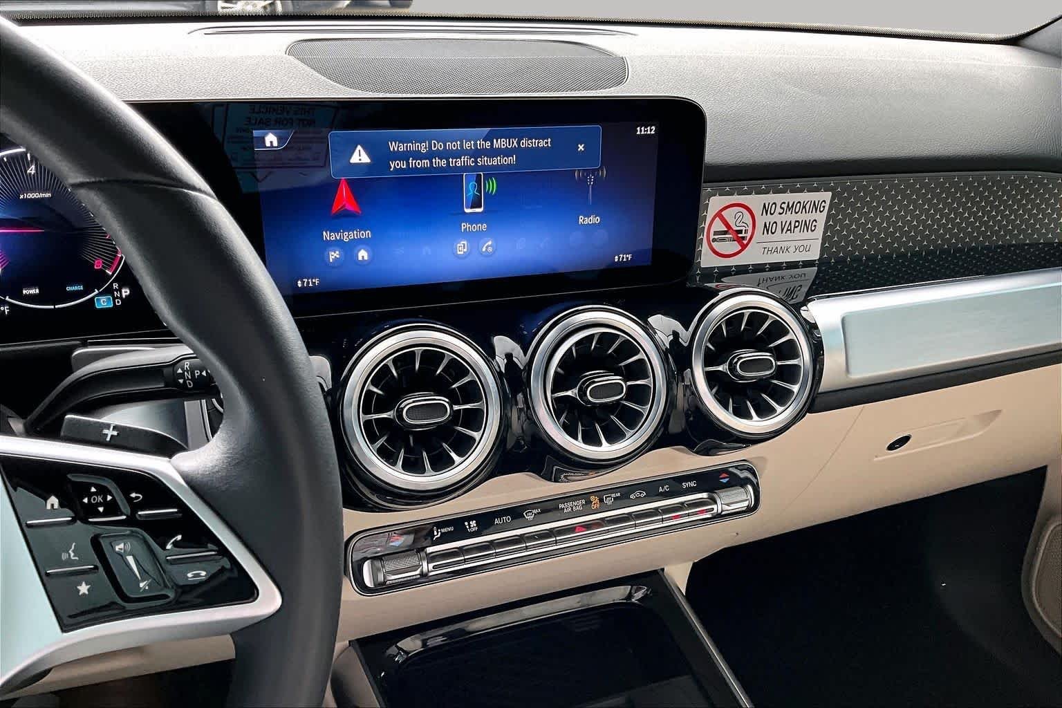 Certified Used 2025 Polar White Mercedes-Benz GLB 250 image 7