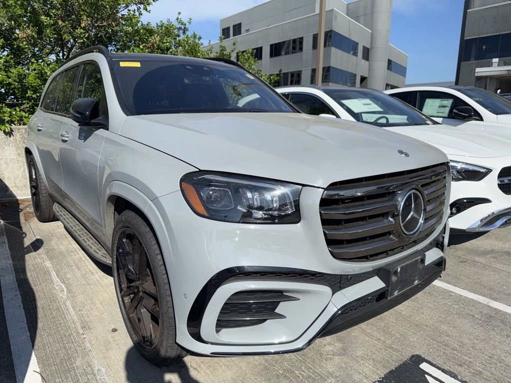 2024 Mercedes-Benz GLS GLS 580 4MATIC's photo