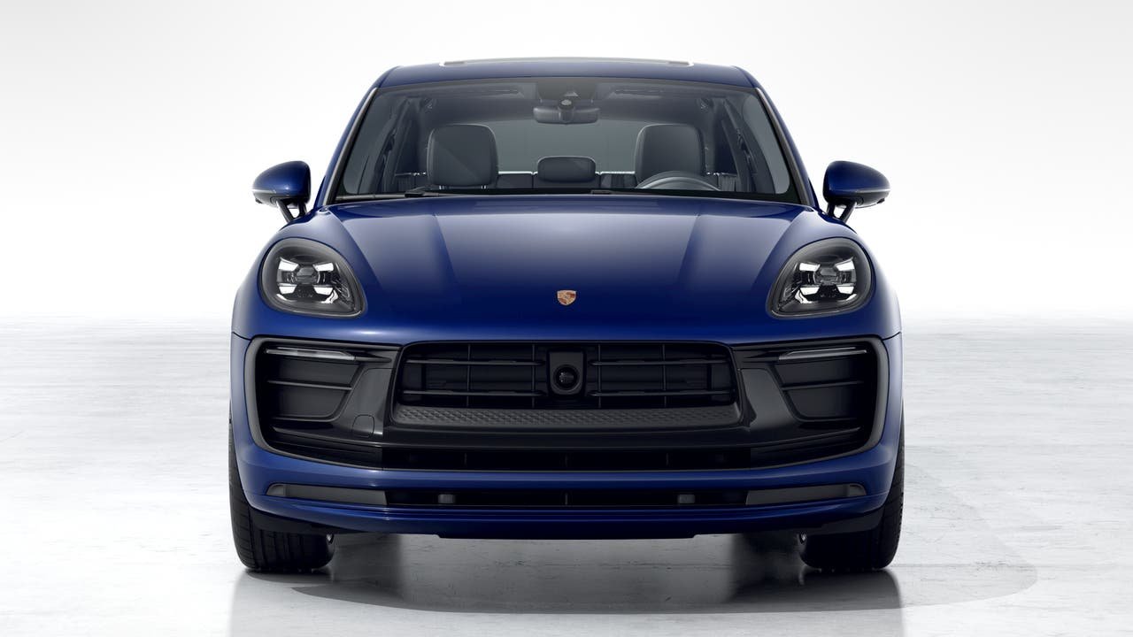 New 2026 Gentian Blue Metallic Porsche  image 8