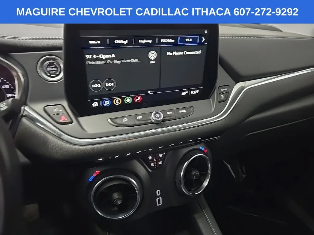 Used 2023 White Chevrolet LT image 25