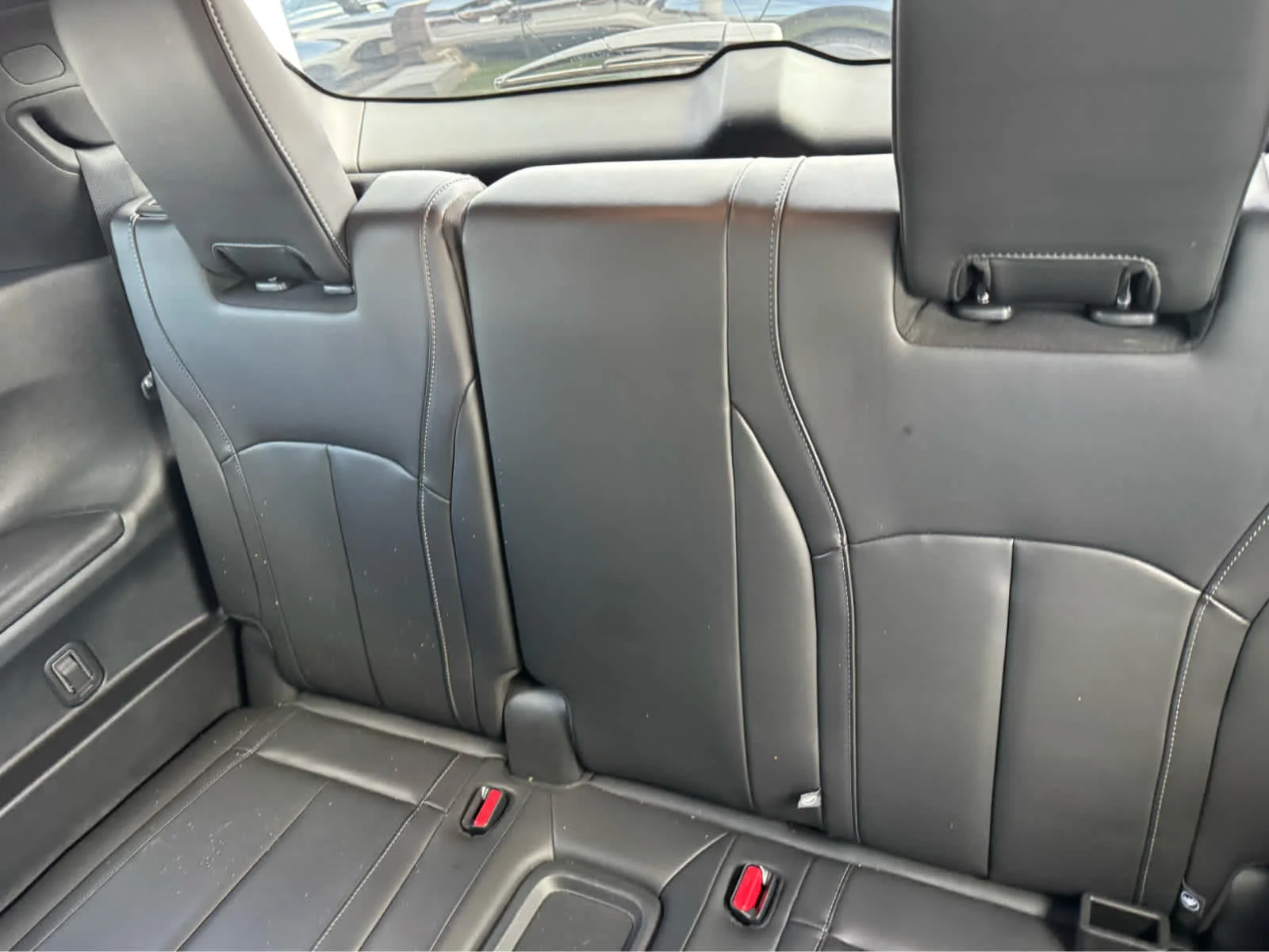Certified Used 2025 Harbor Gray INFINITI LUXE image 26