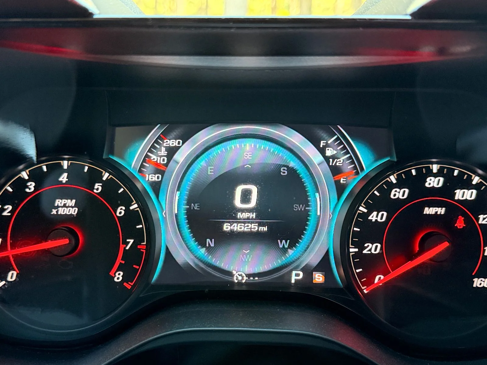 Used 2018 Summit White Chevrolet 2LT image 19