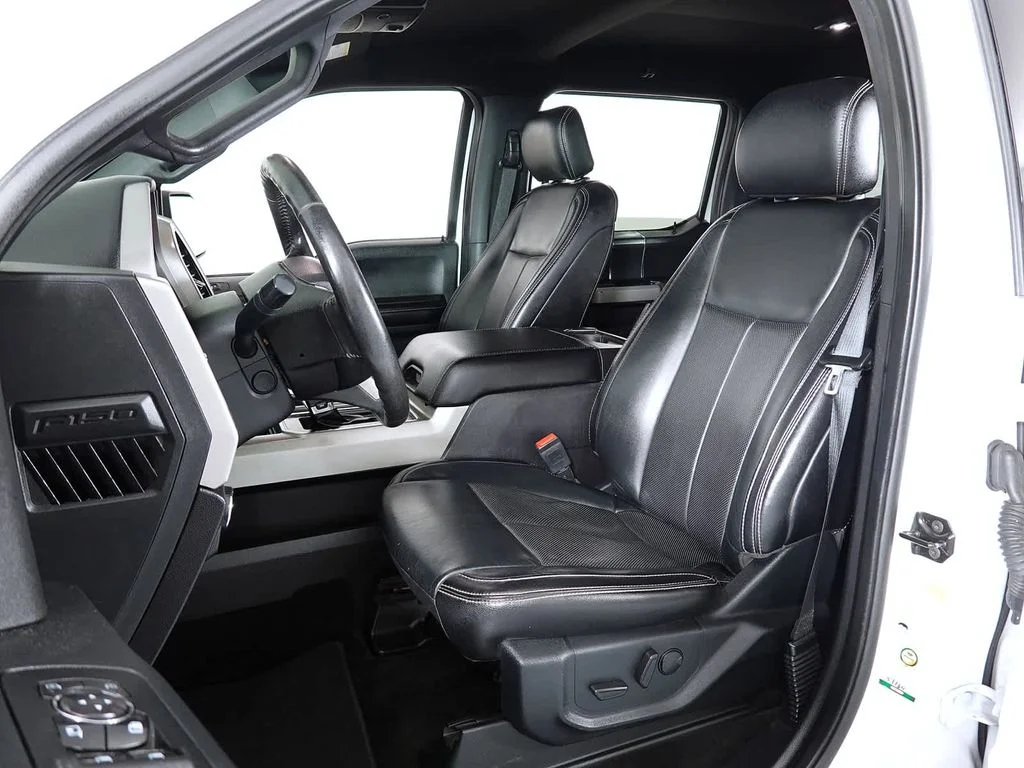 Used 2019 White Ford Lariat image 12