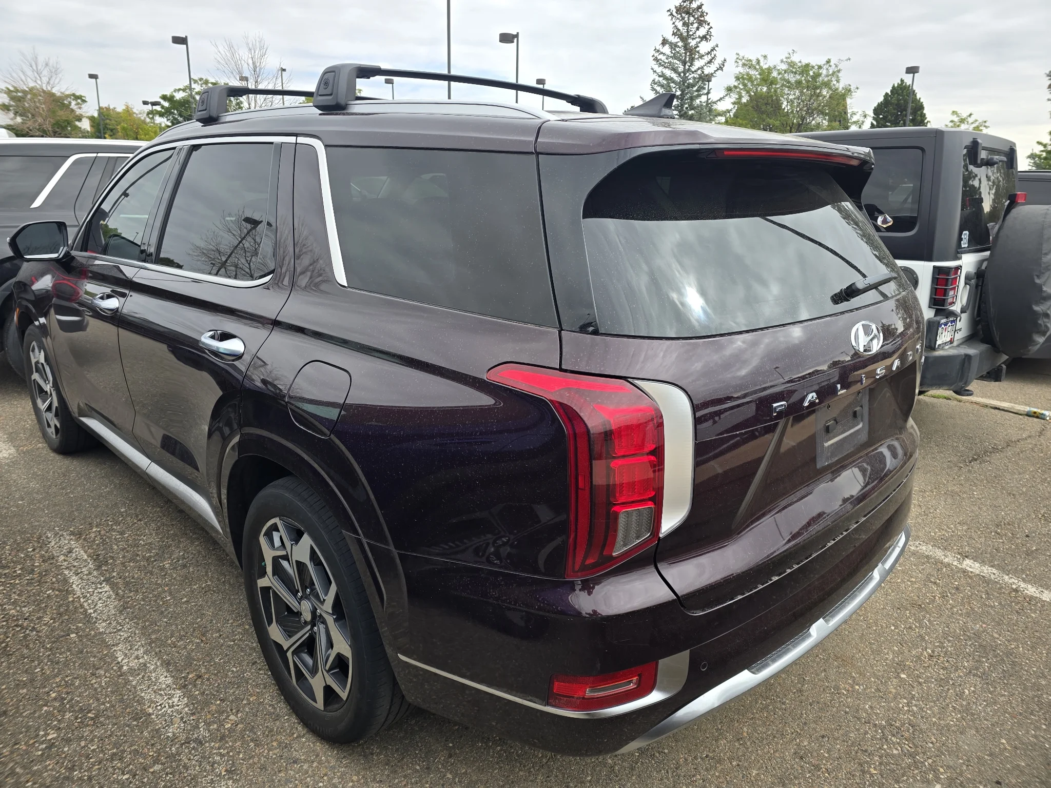 Used 2022 Sierra Burgundy Hyundai Calligraphy image 14