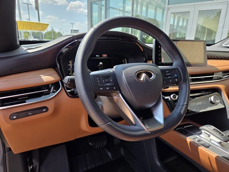Used 2027 Blue / Black INFINITI AUTOGRAPH AWD image 10