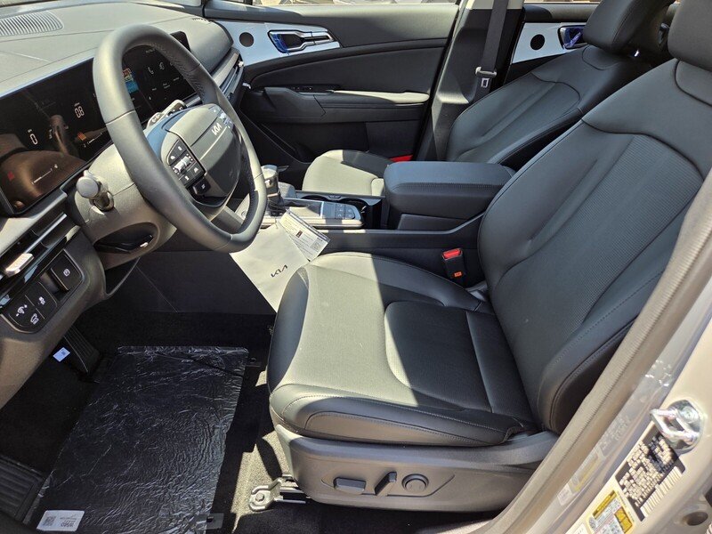 New 2026 Wolf Gray Kia EX image 6