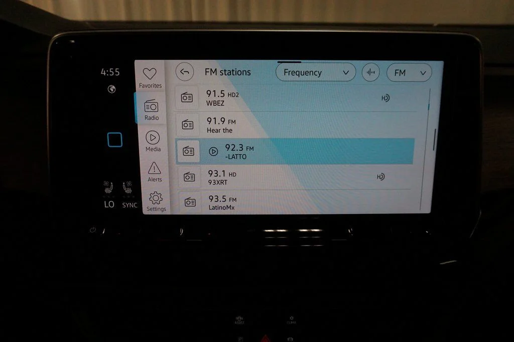 New 2026 Pure Gray Volkswagen 2.0T SEL Premium R-Line image 16