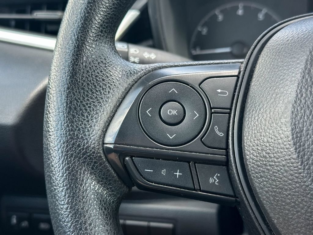 Certified Used 2025 Silver Toyota LE image 27