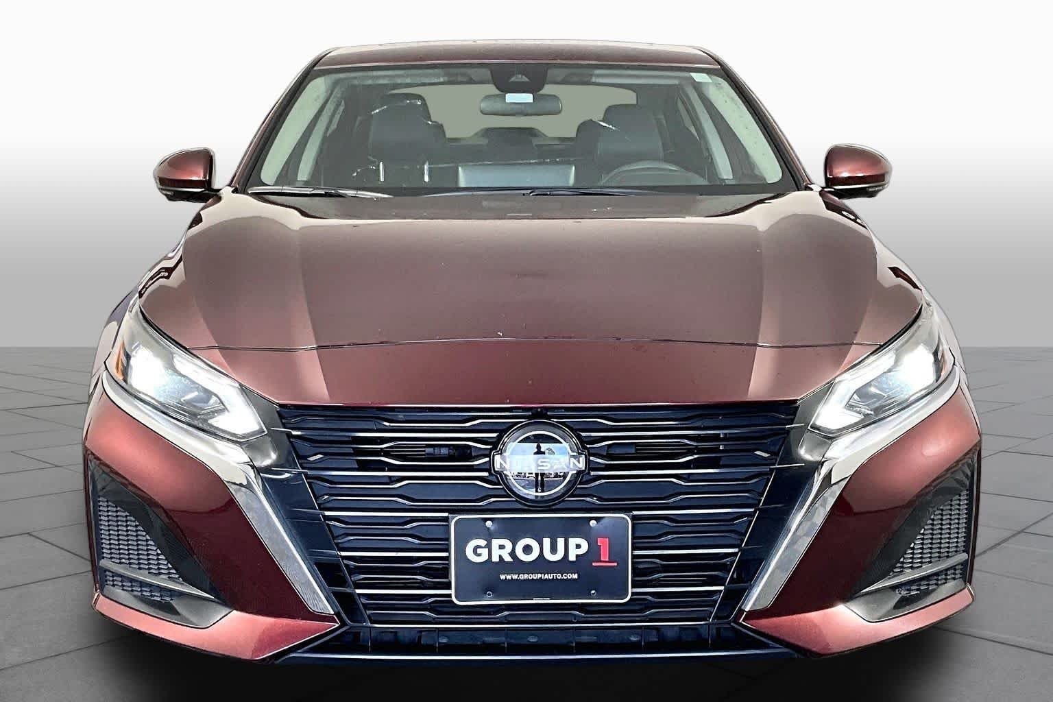 Used 2023 Garnet Pearl Metallic Nissan 2.5 SL image 7