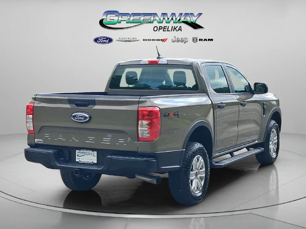 Used 2025 Gray Ford XL image 7