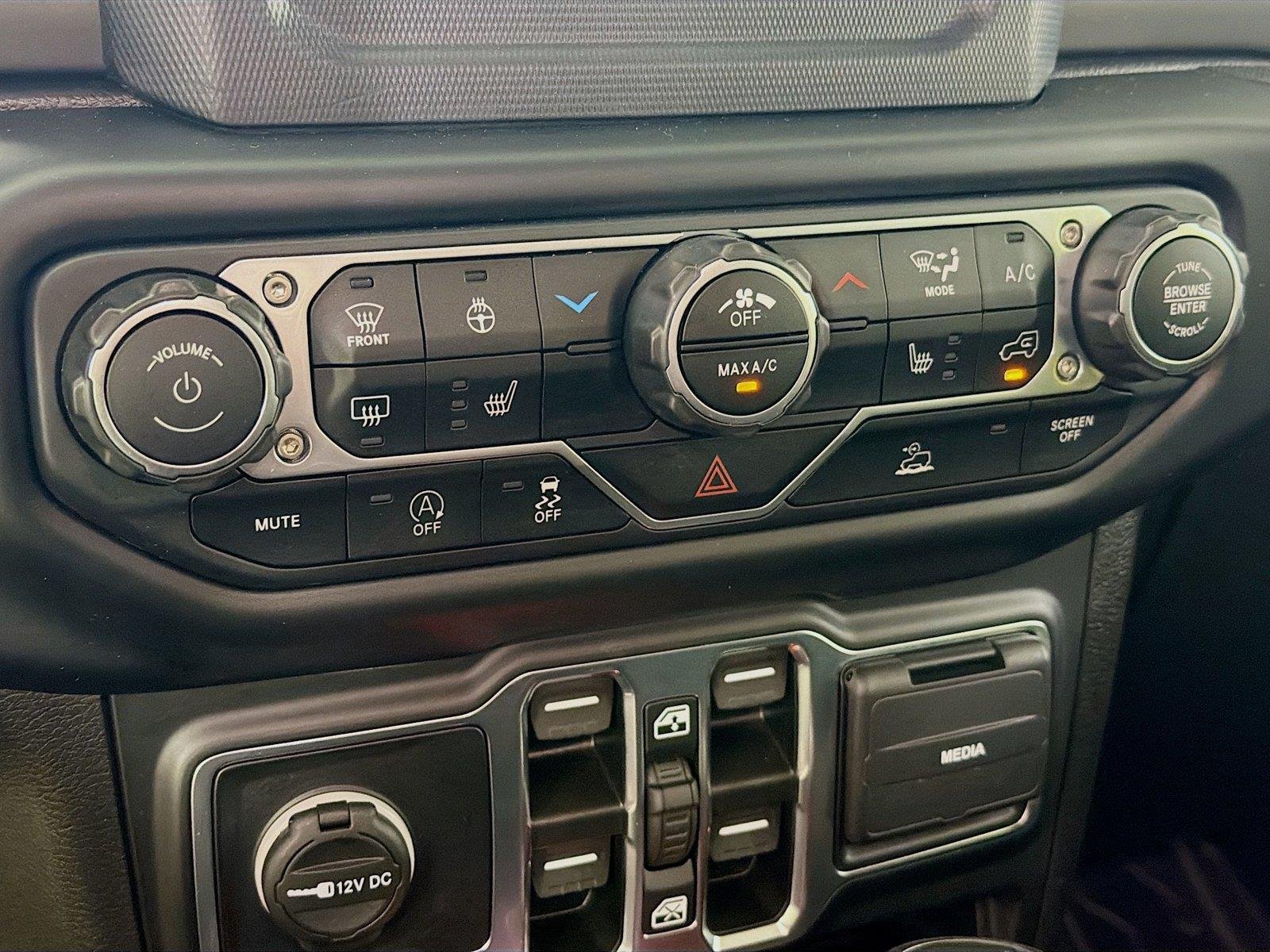 Used 2022  Jeep Unlimited High Tide image 21