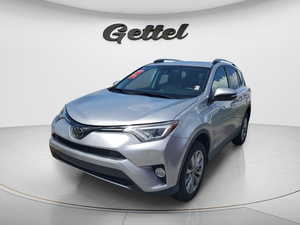 2017 Toyota RAV4 Limited's photo