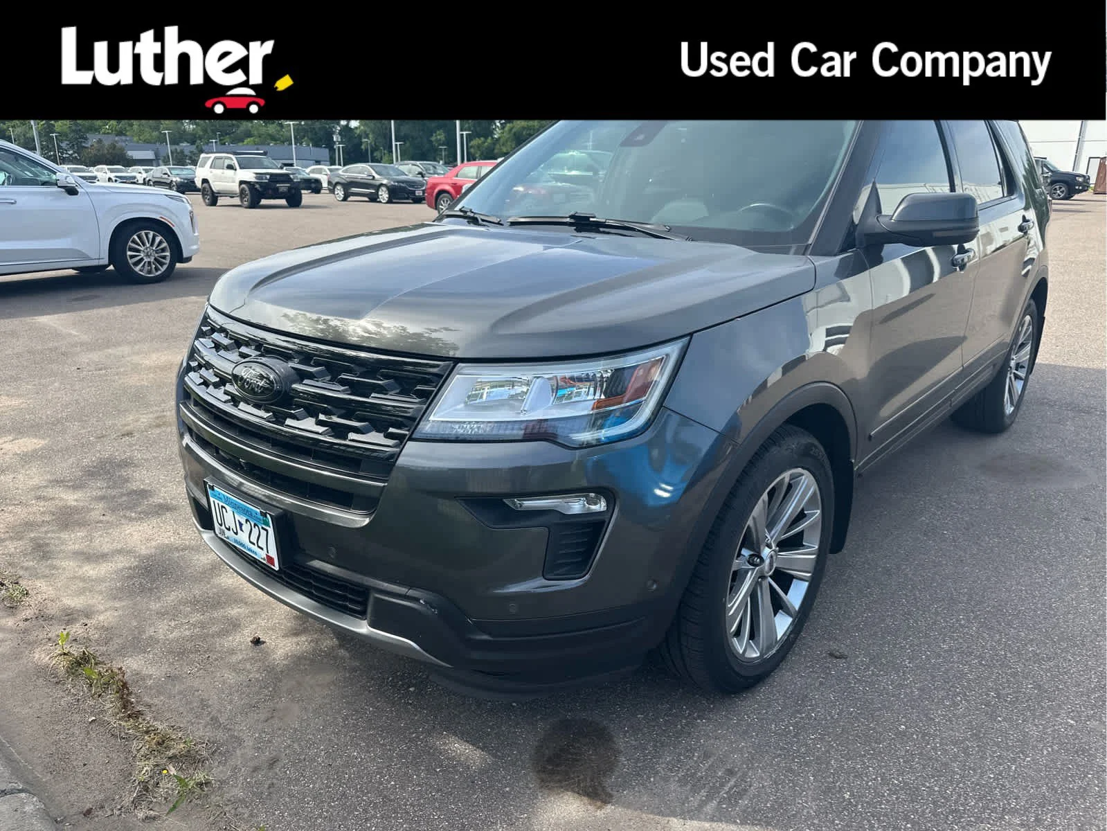 Used 2018 Magnetic Metallic Ford Limited image 1