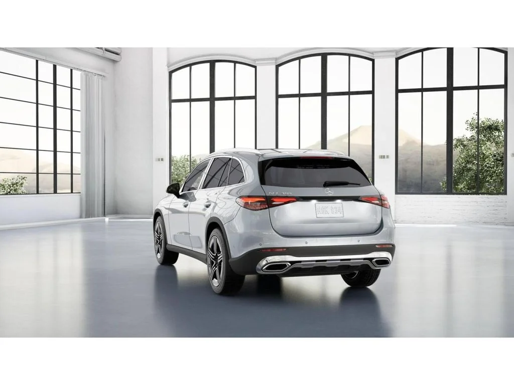 New 2027 Silver Mercedes-Benz GLC 300 image 27
