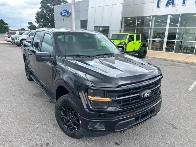 New 2026 Agate Black Metallic Ford XLT image 6