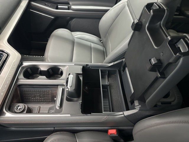 2025 Ford Expedition Active - Photo 38