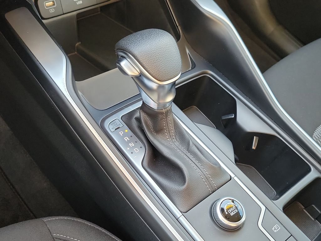 Certified Used 2022 Gravity Gray Kia LX image 36