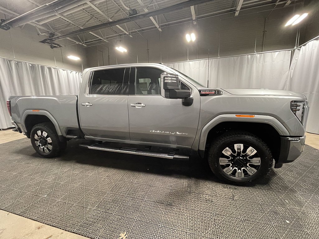 New 2025 Sterling Metallic GMC Denali image 5