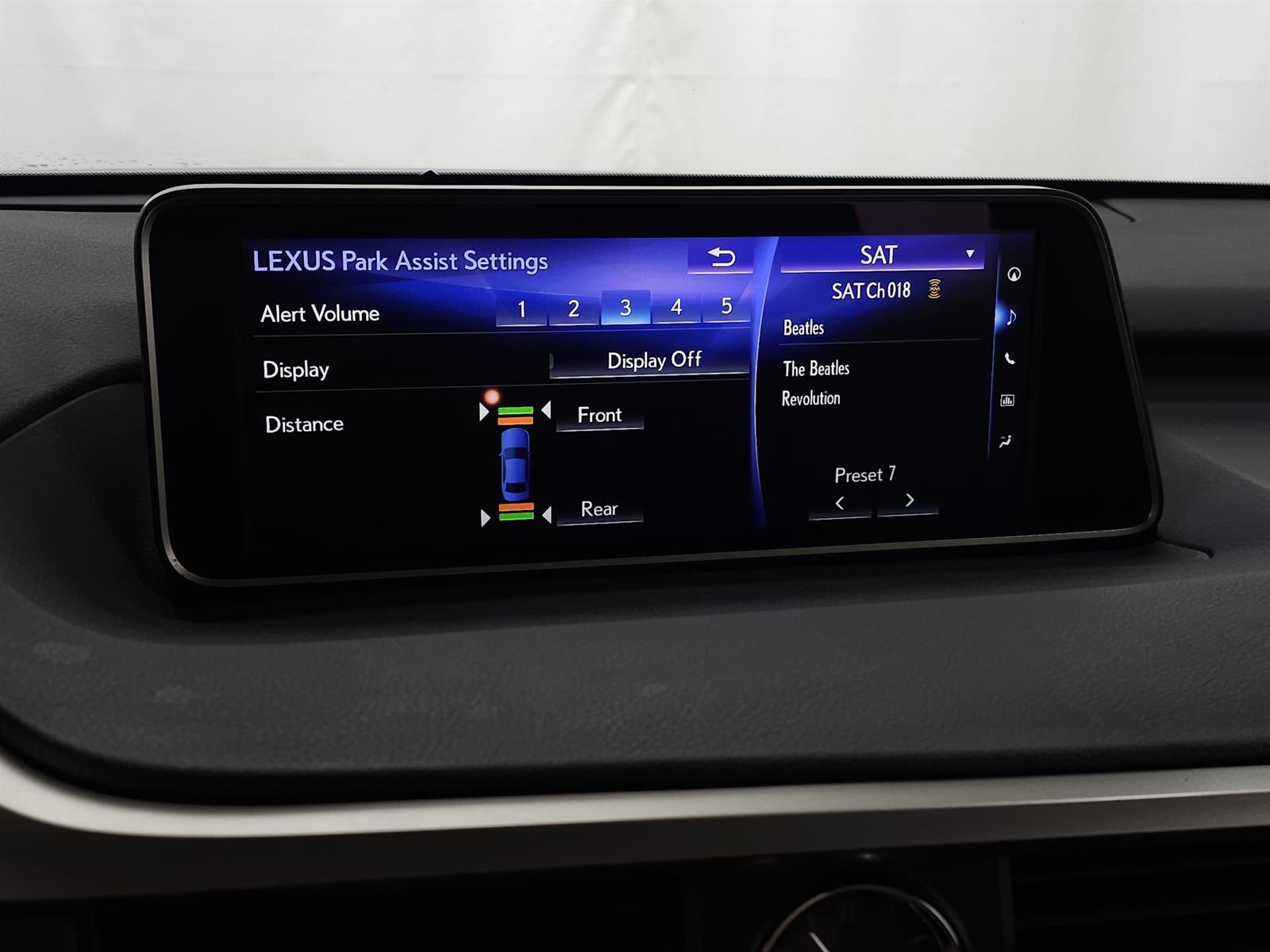 Used 2018 Gray Lexus PREMIUM image 25