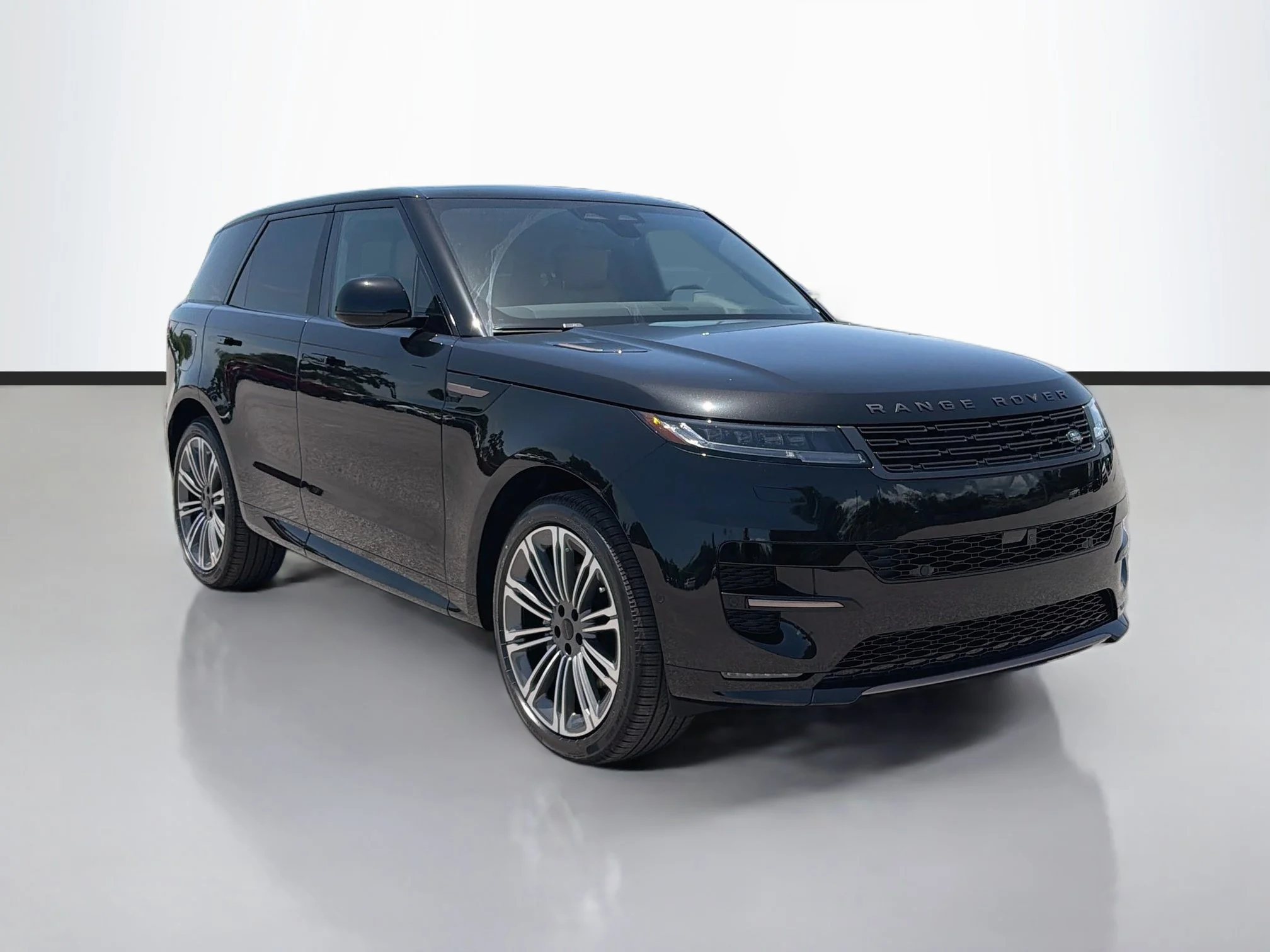 New 2026 Santorini Black Land Rover Dynamic SE image 7