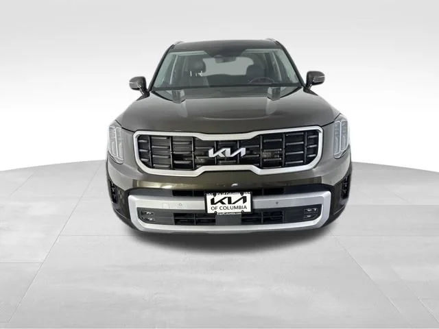 Used 2024 Green Kia SX-Prestige image 3