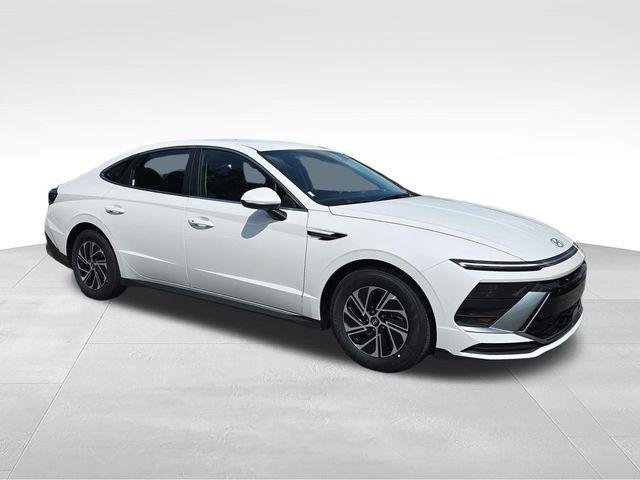 New 2026 White Hyundai Blue image 7
