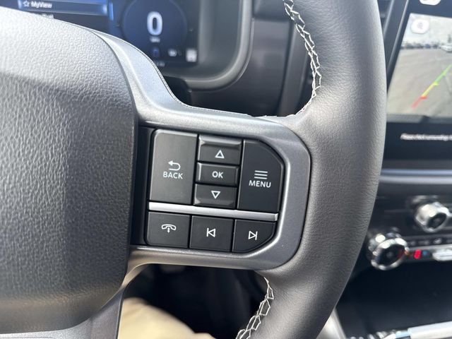 Used 2025 Iconic Silver Metallic Ford Lariat image 30