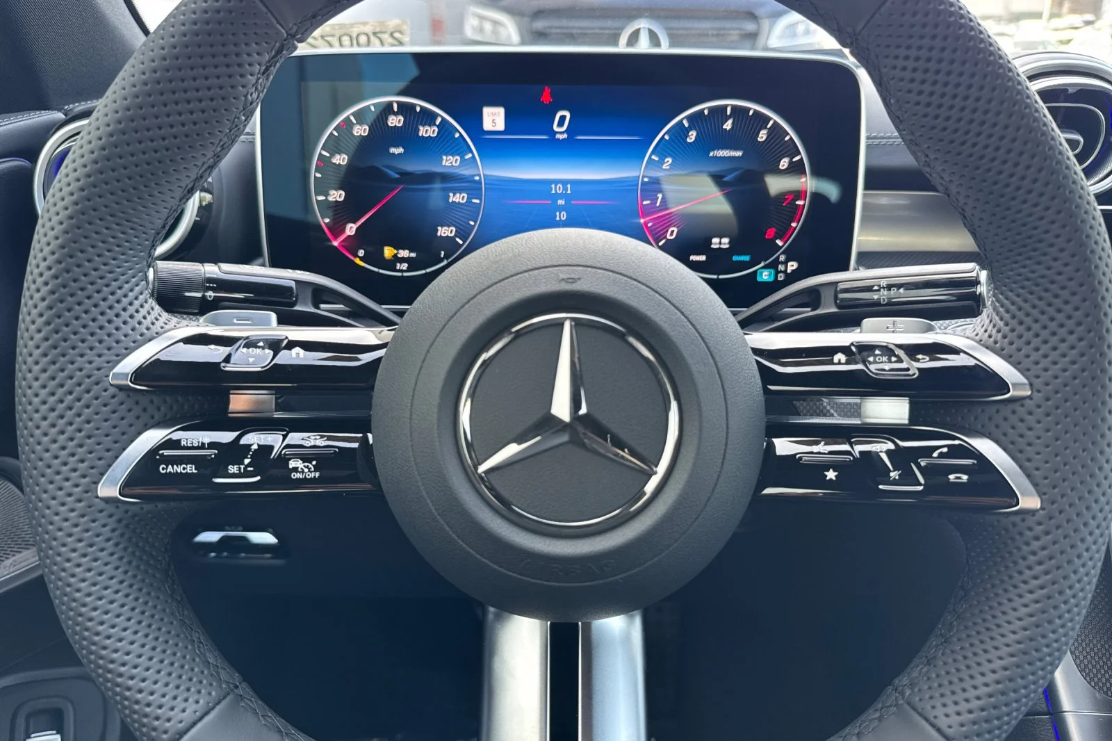 New 2027 MANUFAKTUR Moonlight White Metallic Mercedes-Benz CLE 300 image 20
