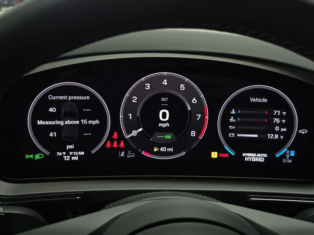 New 2026 Vanadium Grey Metallic Porsche E-Hybrid image 14