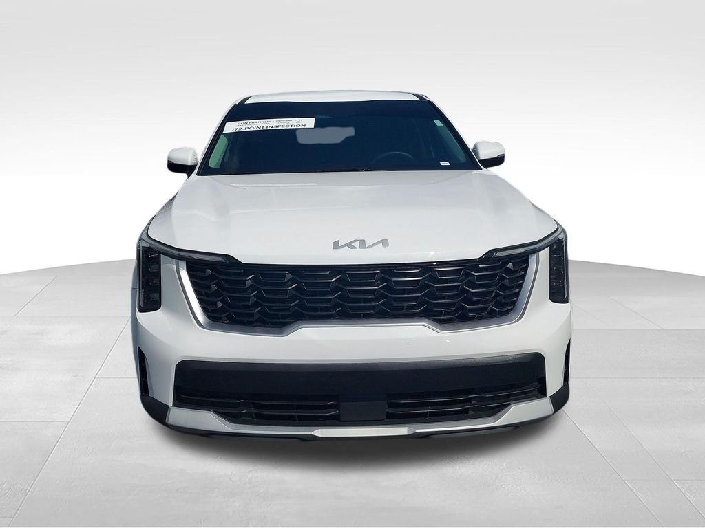 Used 2024 White Kia LX image 8