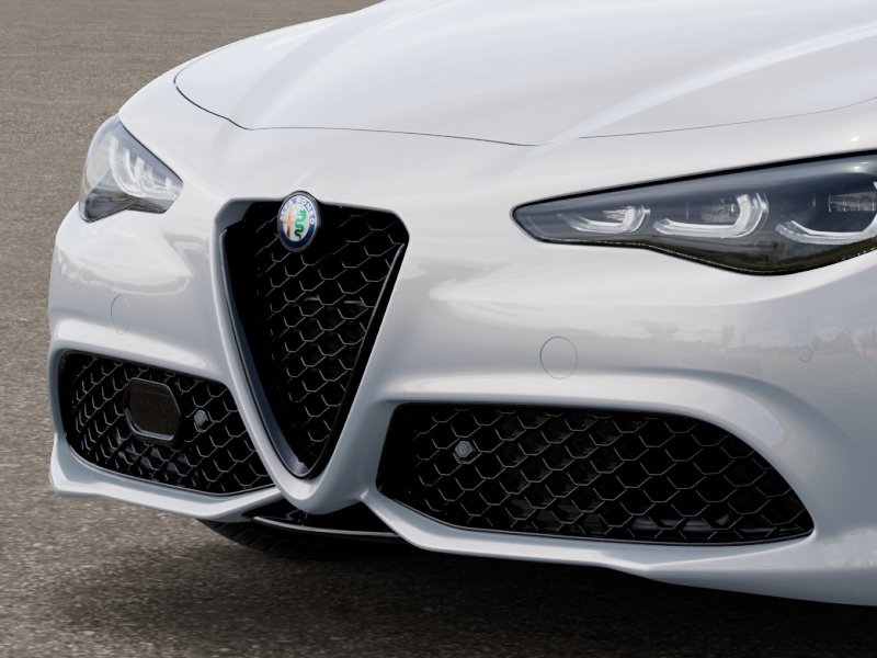 New 2026 Moonlight Gray Metallic Exterior Paint Alfa Romeo Base image 7