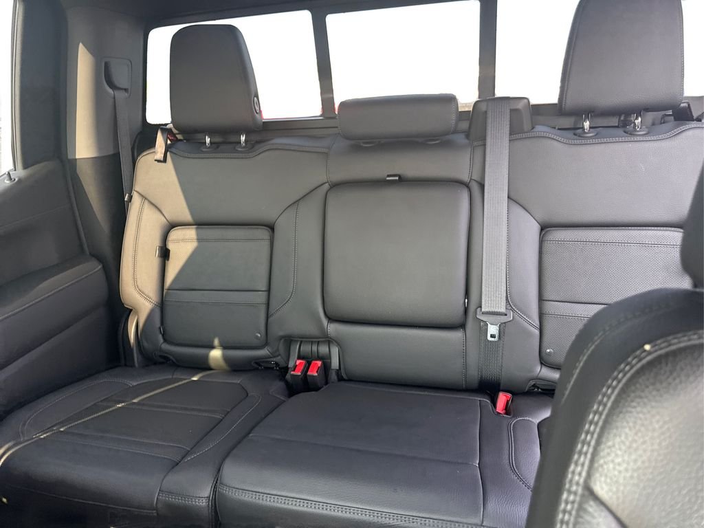Used 2021 Hunter Metallic GMC Denali image 10
