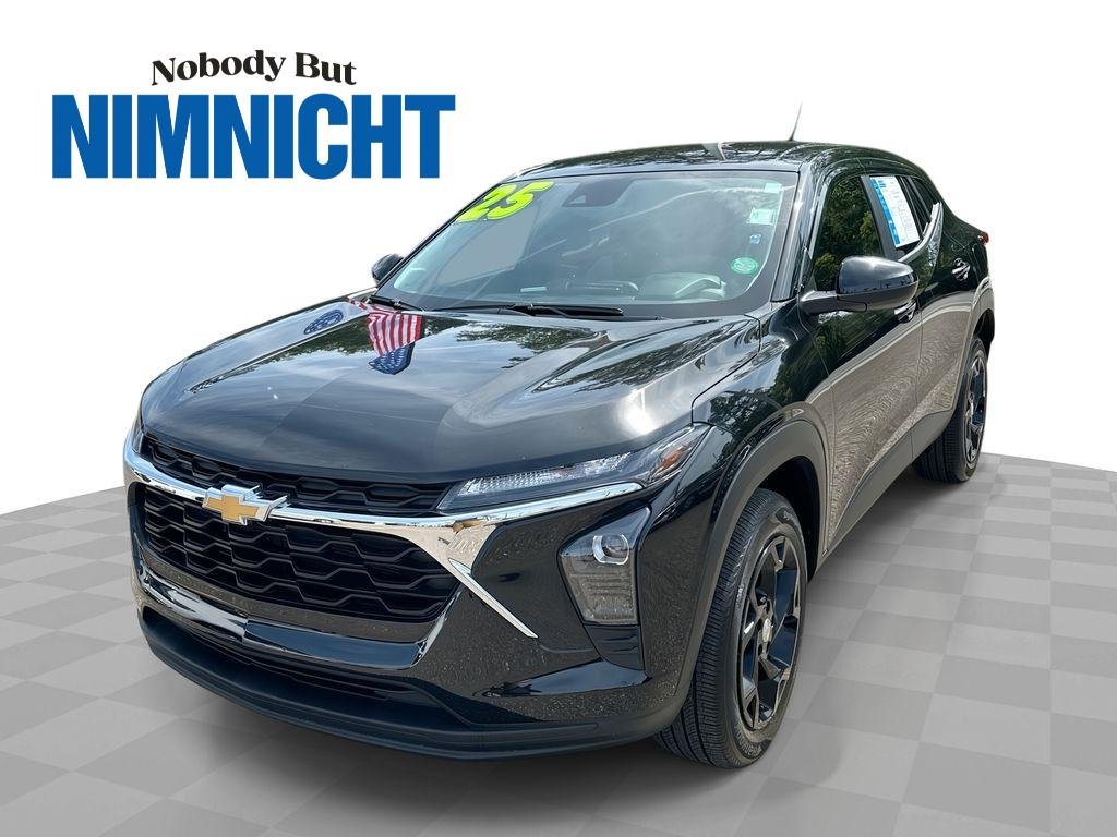 2025 Chevrolet Trax LS's photo
