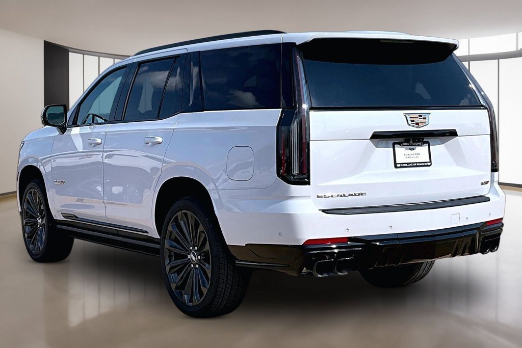 New 2027 Vibrant White Tricoat Cadillac V-Series image 3