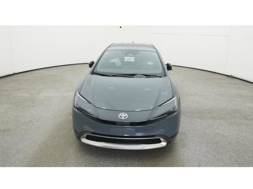 2025 Toyota Prius SE - Photo 15