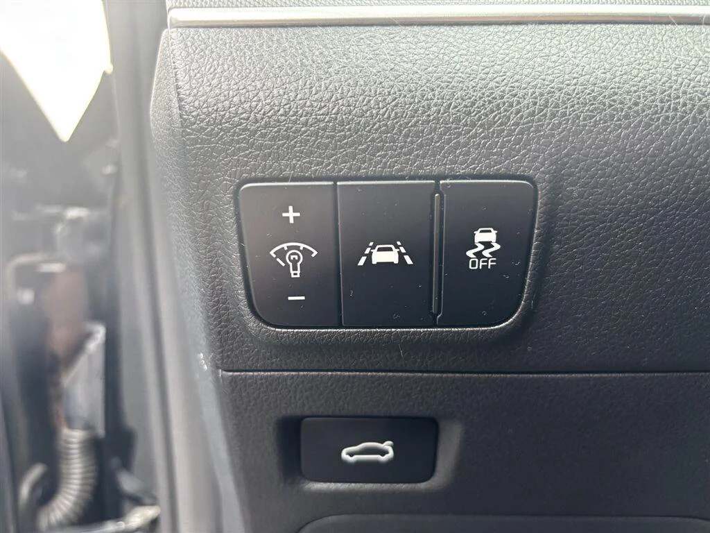 Used 2021 Ebony Black Kia GT-Line image 11