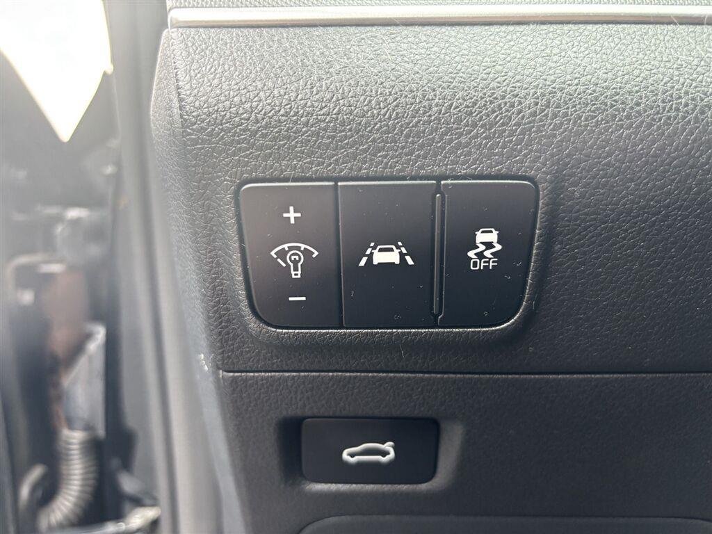 Used 2021 Ebony Black Kia GT-Line image 11