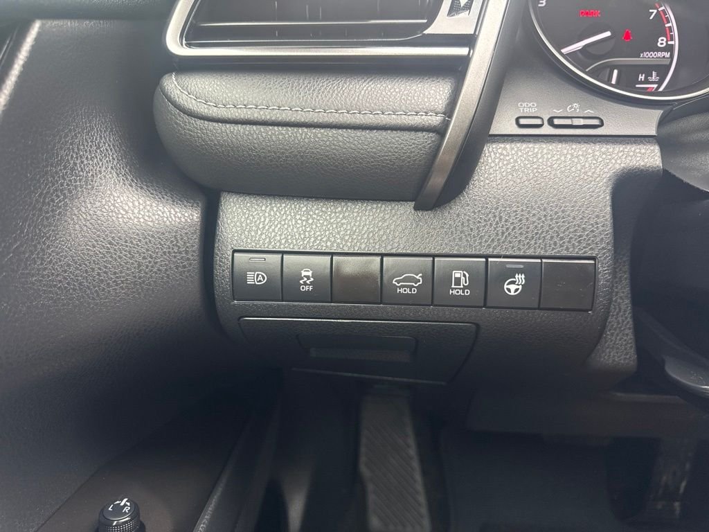 Used 2024 Ice Toyota SE image 17